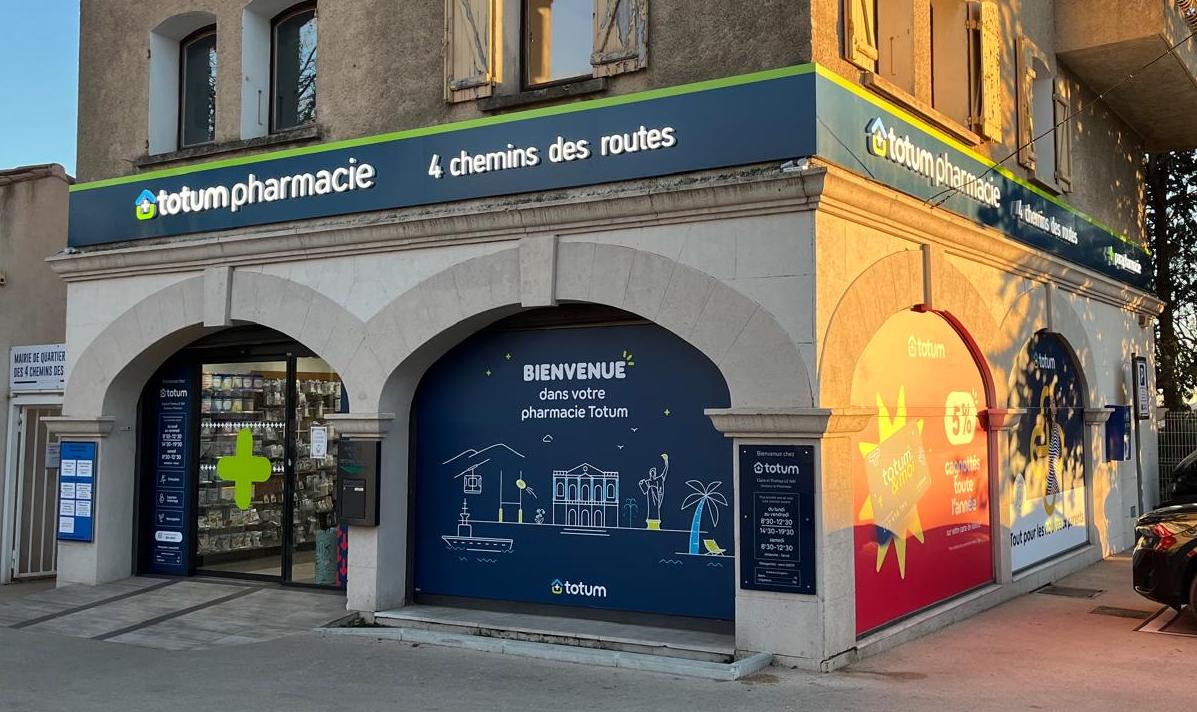 Photo de la Pharmacie des 4 chemins des routes